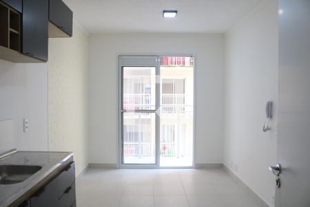 Sala e Cozinha Integrada de apartamento para alugar com 2 quartos, 35m² em Bom Retiro, São Paulo