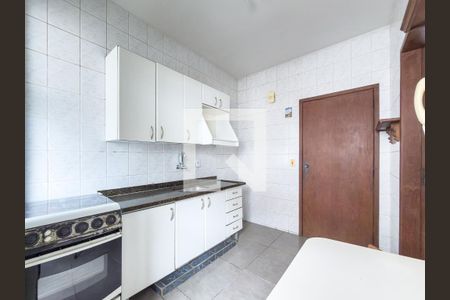 Apartamento à venda com 3 quartos, 77m² em Sagrada Família, Belo Horizonte