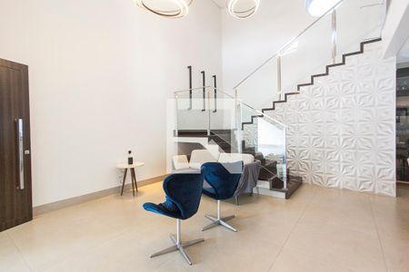 Sala de casa de condomínio para alugar com 4 quartos, 313m² em Granja Marileusa, Uberlândia