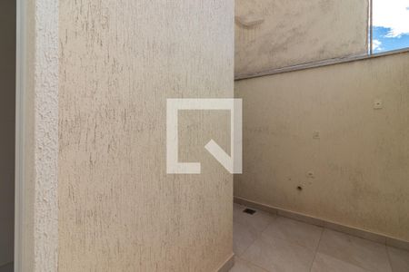 Quintal de casa à venda com 2 quartos, 100m² em Jardim Sonia, São Paulo