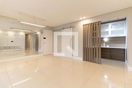 Sala de apartamento para alugar com 3 quartos, 140m² em Vila Gumercindo, São Paulo