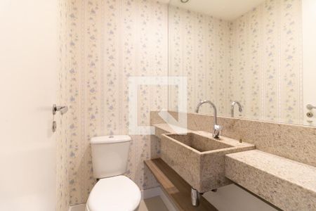 Lavabo de apartamento para alugar com 3 quartos, 140m² em Vila Gumercindo, São Paulo