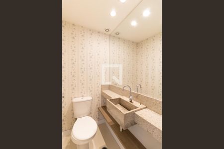 Lavabo de apartamento para alugar com 3 quartos, 140m² em Vila Gumercindo, São Paulo