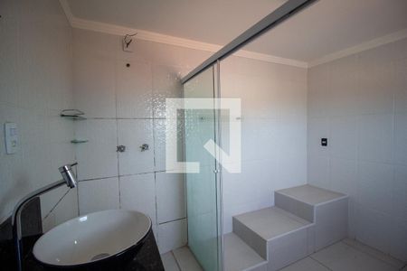 Banheiro da Suíte  de casa para alugar com 2 quartos, 248m² em Vila Haro, Sorocaba