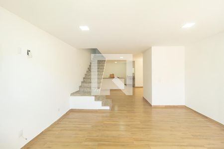 Sala de casa para alugar com 3 quartos, 208m² em Campo Grande, Rio de Janeiro