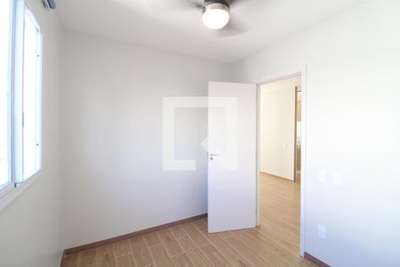 Quarto 2 de apartamento para alugar com 2 quartos, 41m² em Vila Socorro, São Paulo