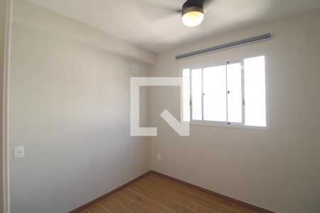 Quarto 2 de apartamento para alugar com 2 quartos, 41m² em Vila Socorro, São Paulo