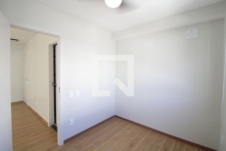 Quarto 2 de apartamento para alugar com 2 quartos, 41m² em Vila Socorro, São Paulo
