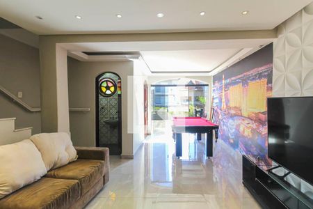 Sala de casa de condomínio à venda com 3 quartos, 310m² em Jardim Angela (zona Leste), São Paulo