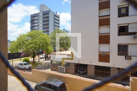 Sala_Vista  de apartamento para alugar com 3 quartos, 84m² em Jardim Lindóia, Porto Alegre