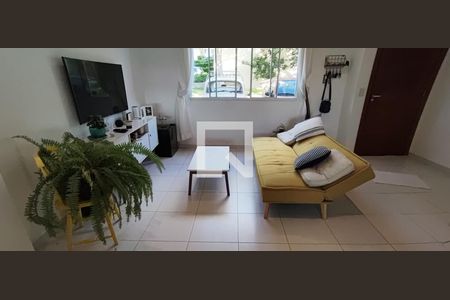 Sala de casa de condomínio para alugar com 3 quartos, 160m² em Chácara Pavoeiro, Cotia