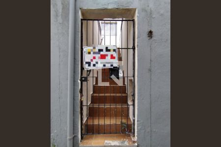 Fachada  de casa para alugar com 1 quarto, 70m² em Jardim Seckler, São Paulo