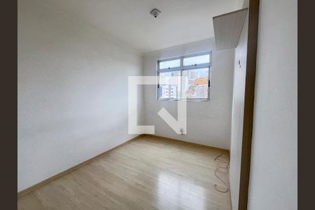 Quarto 1 de apartamento para alugar com 3 quartos, 85m² em  Fernão Dias, Belo Horizonte