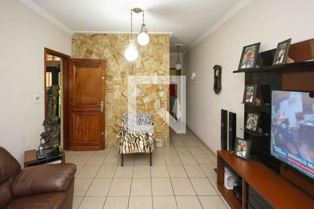 Sala de casa para alugar com 3 quartos, 150m² em Parque Sevilha, São Paulo