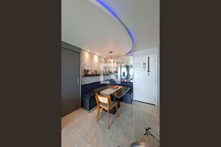 Sala de apartamento para alugar com 2 quartos, 79m² em Balneario Flórida, Praia Grande