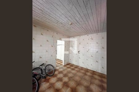 Cozinha 1 de casa à venda com 2 quartos, 120m² em Vila Liviero, São Paulo