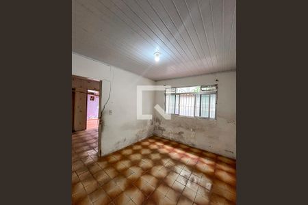 Sala 1 de casa à venda com 2 quartos, 120m² em Vila Liviero, São Paulo