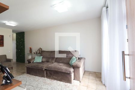 Casa à venda com 3 quartos, 230m² em Tucuruvi, São Paulo