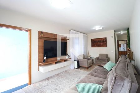 Casa à venda com 3 quartos, 230m² em Tucuruvi, São Paulo