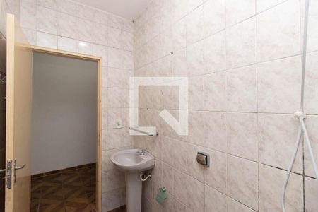 Banheiro 1 de casa para alugar com 2 quartos, 60m² em Vila Albertina, São Paulo