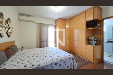 Quarto 1 suíte de casa à venda com 3 quartos, 298m² em Vila Curuçá, Santo André