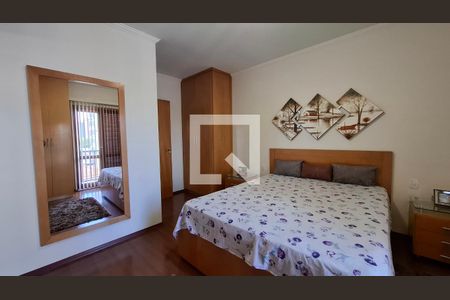 Quarto 1 suíte de casa à venda com 3 quartos, 298m² em Vila Curuçá, Santo André