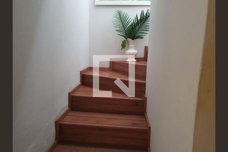 Casa à venda com 3 quartos, 140m² em São Lucas, São Paulo