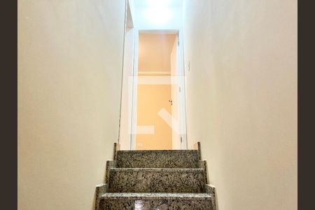 Escada de casa para alugar com 3 quartos, 100m² em Parque Mandaqui, São Paulo