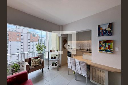 Sala  de apartamento para alugar com 4 quartos, 130m² em Brooklin, São Paulo