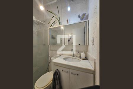 Banheiro de apartamento para alugar com 1 quarto, 55m² em Graça, Salvador