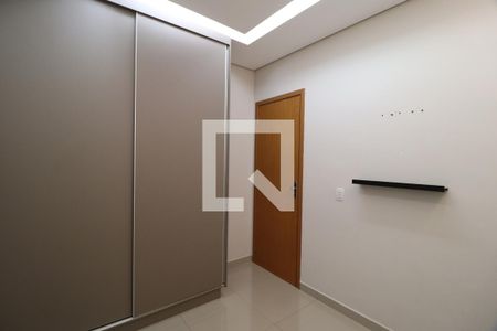 Quarto 1 de apartamento para alugar com 2 quartos, 50m² em Laranjeiras, Uberlândia