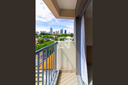 Varanda de kitnet/studio para alugar com 1 quarto, 28m² em Vila Cordeiro, São Paulo