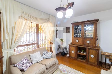 Sala de casa à venda com 3 quartos, 240m² em Espírito Santo, Porto Alegre