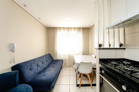 Sala e Cozinha de apartamento à venda com 2 quartos, 33m² em Vila Ema, São Paulo