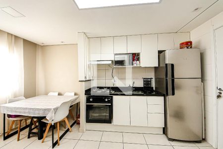 Sala e Cozinha de apartamento à venda com 2 quartos, 33m² em Vila Ema, São Paulo