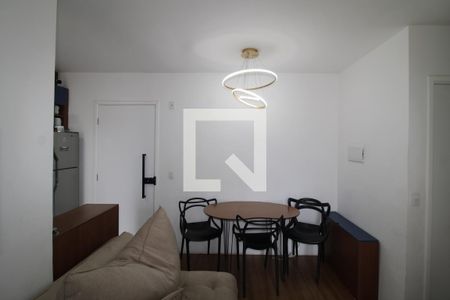 Sala / Cozinha de apartamento para alugar com 2 quartos, 41m² em Vila Guaca, São Paulo