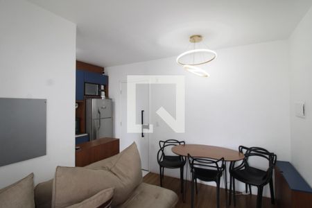 Sala / Cozinha de apartamento para alugar com 2 quartos, 41m² em Vila Guaca, São Paulo