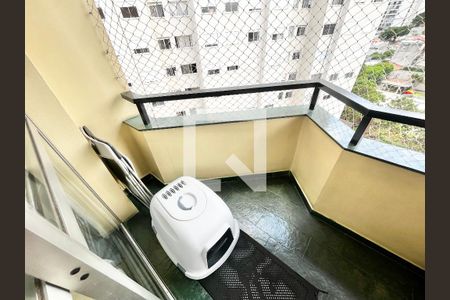 Varanda da Sala de apartamento para alugar com 3 quartos, 76m² em Santa Terezinha, São Paulo