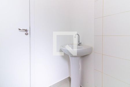 Banheiro de apartamento à venda com 2 quartos, 34m² em Barra Funda, São Paulo