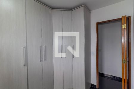 Quarto 1 de apartamento para alugar com 2 quartos, 47m² em São Rafael, São Paulo