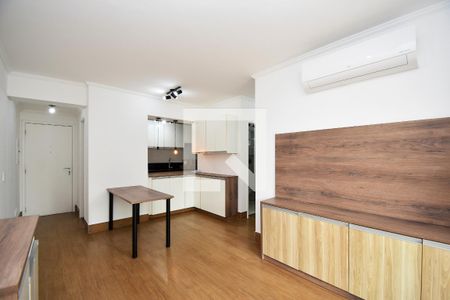 Sala de apartamento para alugar com 2 quartos, 69m² em Pinheiros, São Paulo