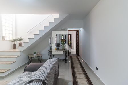 Sala de casa para alugar com 3 quartos, 190m² em Jardim Armenia, Mogi das Cruzes