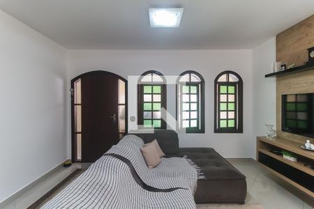 Sala de casa para alugar com 3 quartos, 190m² em Jardim Armenia, Mogi das Cruzes