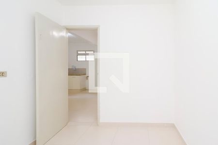 Quarto 1 de apartamento para alugar com 2 quartos, 48m² em Itaquera, São Paulo