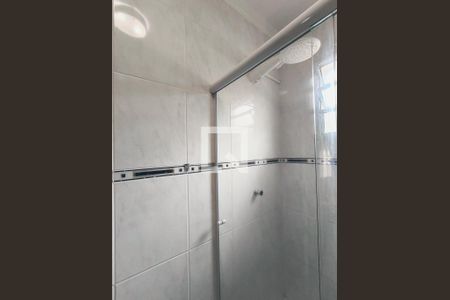 Banheiro da Suíte de casa de condomínio à venda com 3 quartos, 85m² em Jardim Shangai, Jundiaí