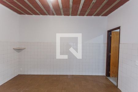 Sala/Cozinha de kitnet/studio para alugar com 1 quarto, 25m² em Santa Efigênia, Belo Horizonte