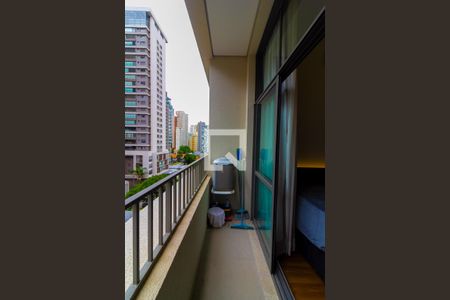 Varanda de kitnet/studio para alugar com 1 quarto, 23m² em Jardim das Acacias, São Paulo
