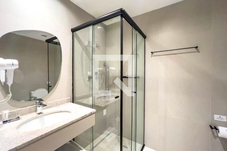 Banheiro de kitnet/studio para alugar com 1 quarto, 25m² em Vila Mariana, São Paulo