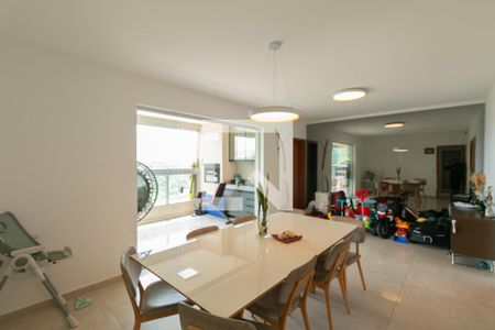 Apartamento à venda com 4 quartos, 147m² em Ouro Preto, Belo Horizonte