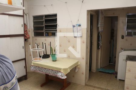 Quintal de casa à venda com 2 quartos, 128m² em Barcelona, São Caetano do Sul
